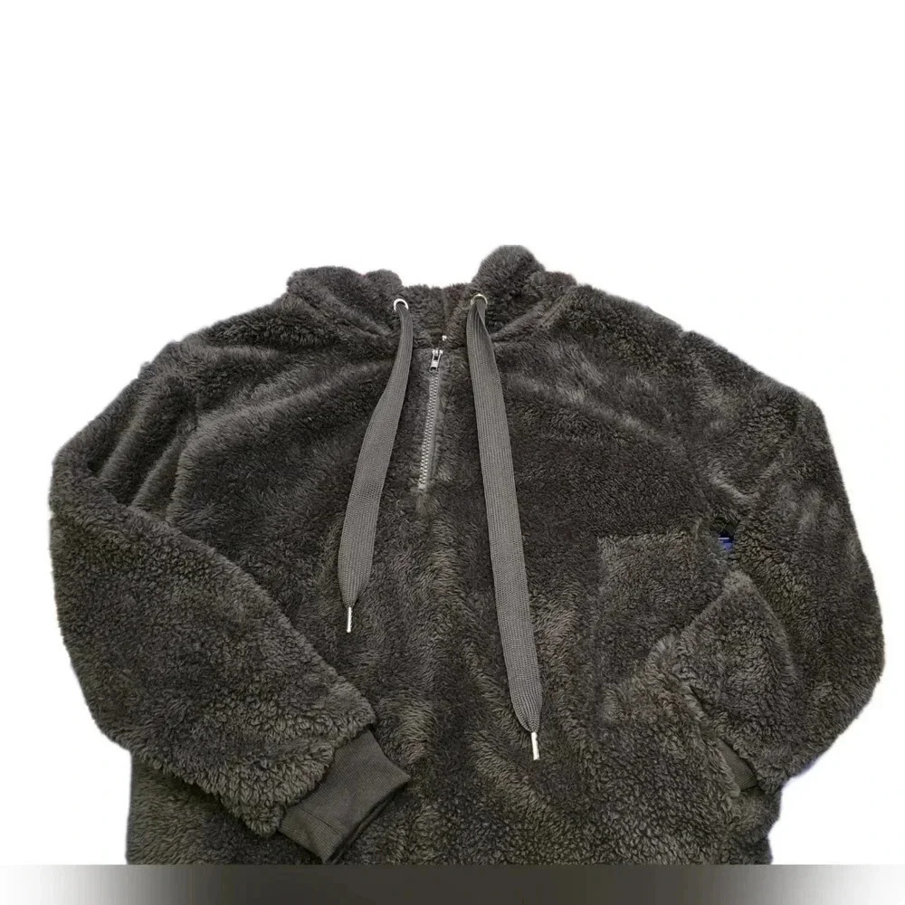 No Brand, Size M, Grey Teddy Half-Zip Pullover
